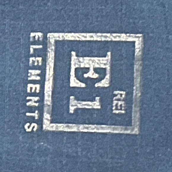 Women's xs REI waterproof jacket - Picture 2 of 3